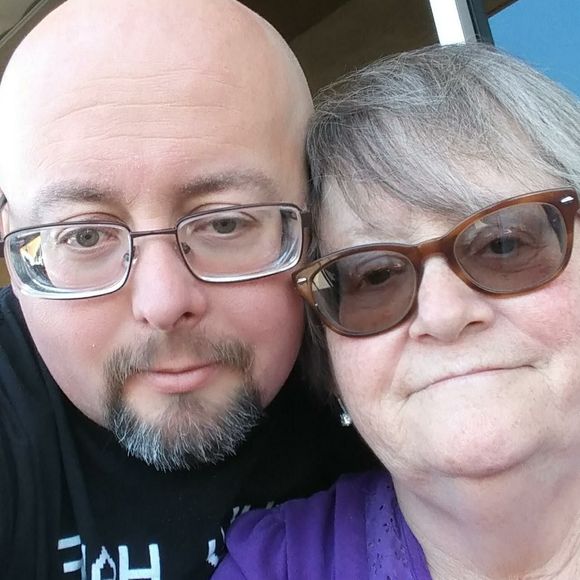 Meet your Posher, Carla - Picture 1 of 1